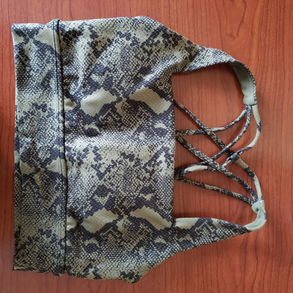 BuffBunny Revolution Sports Bra V2Green Snake Bite